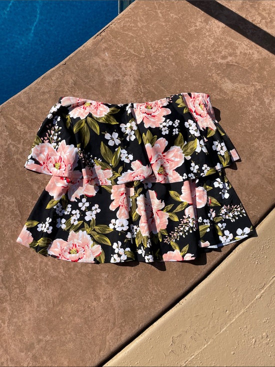 Kona Sol Other - Kona Sol Black Floral Off-Shoulder Tiered Swim Skirt Tankini Top